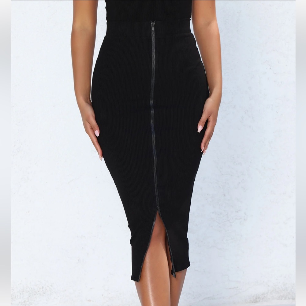 Trinity snatched midi skirt - Picture 3 of 5